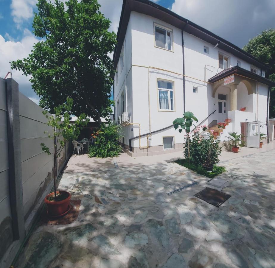 Cazare Alfredo Craiova Exterior photo